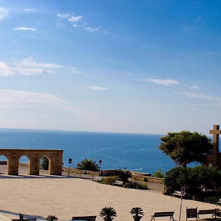 Albergo Del Santuario Santa Maria di Leuca Eksteriør billede
