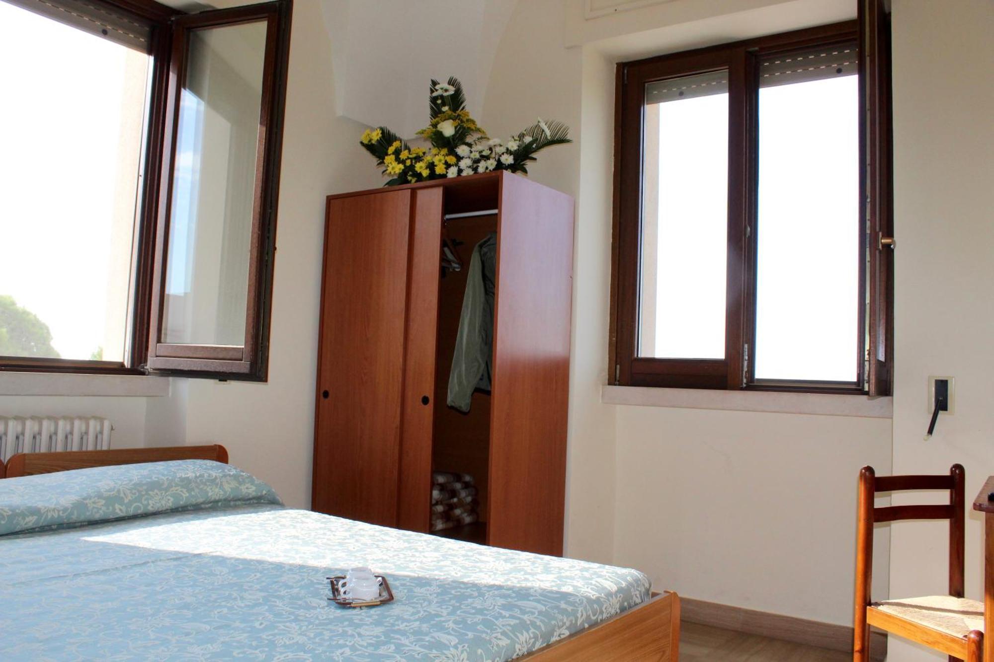 Albergo Del Santuario Santa Maria di Leuca Eksteriør billede