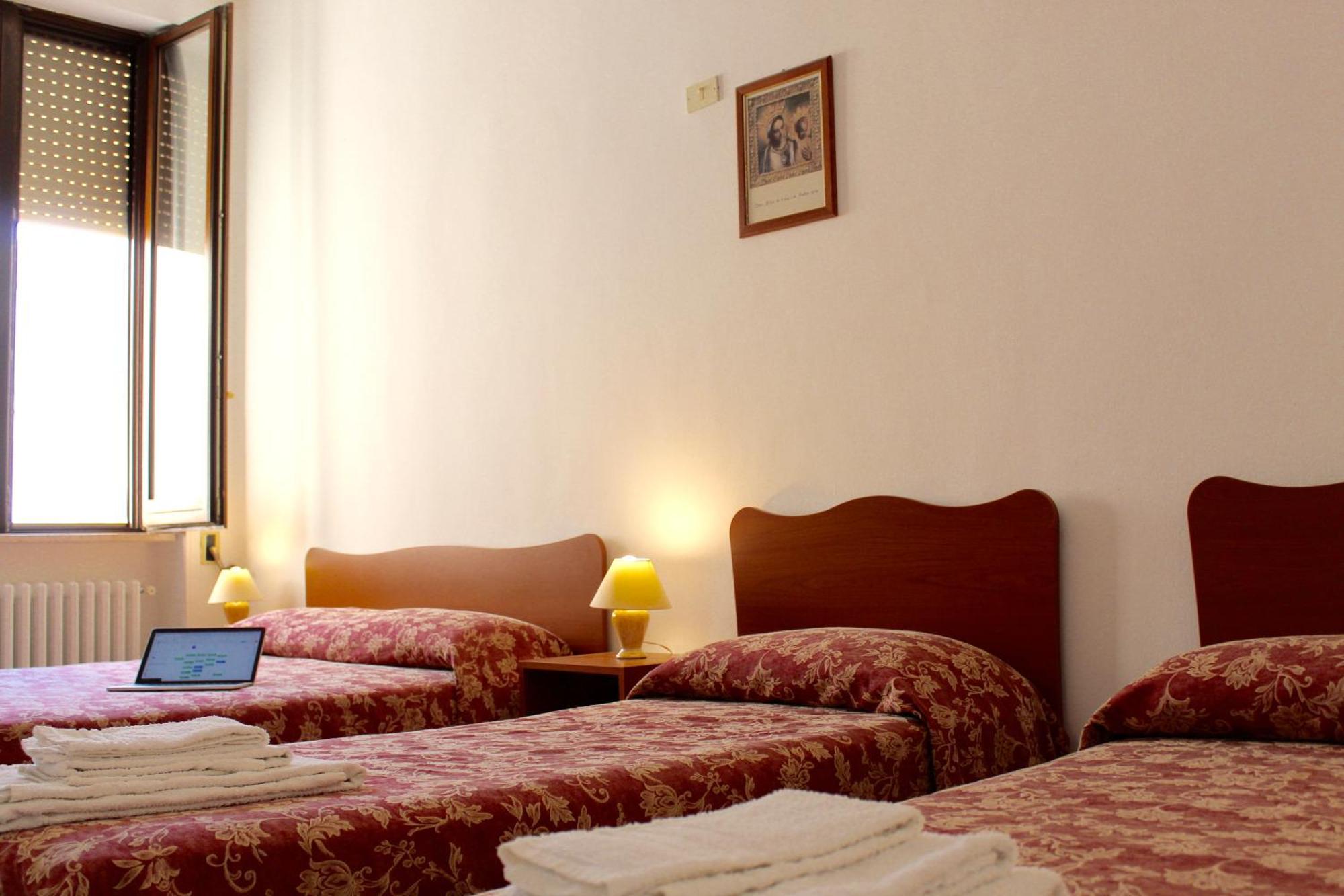 Albergo Del Santuario Santa Maria di Leuca Eksteriør billede
