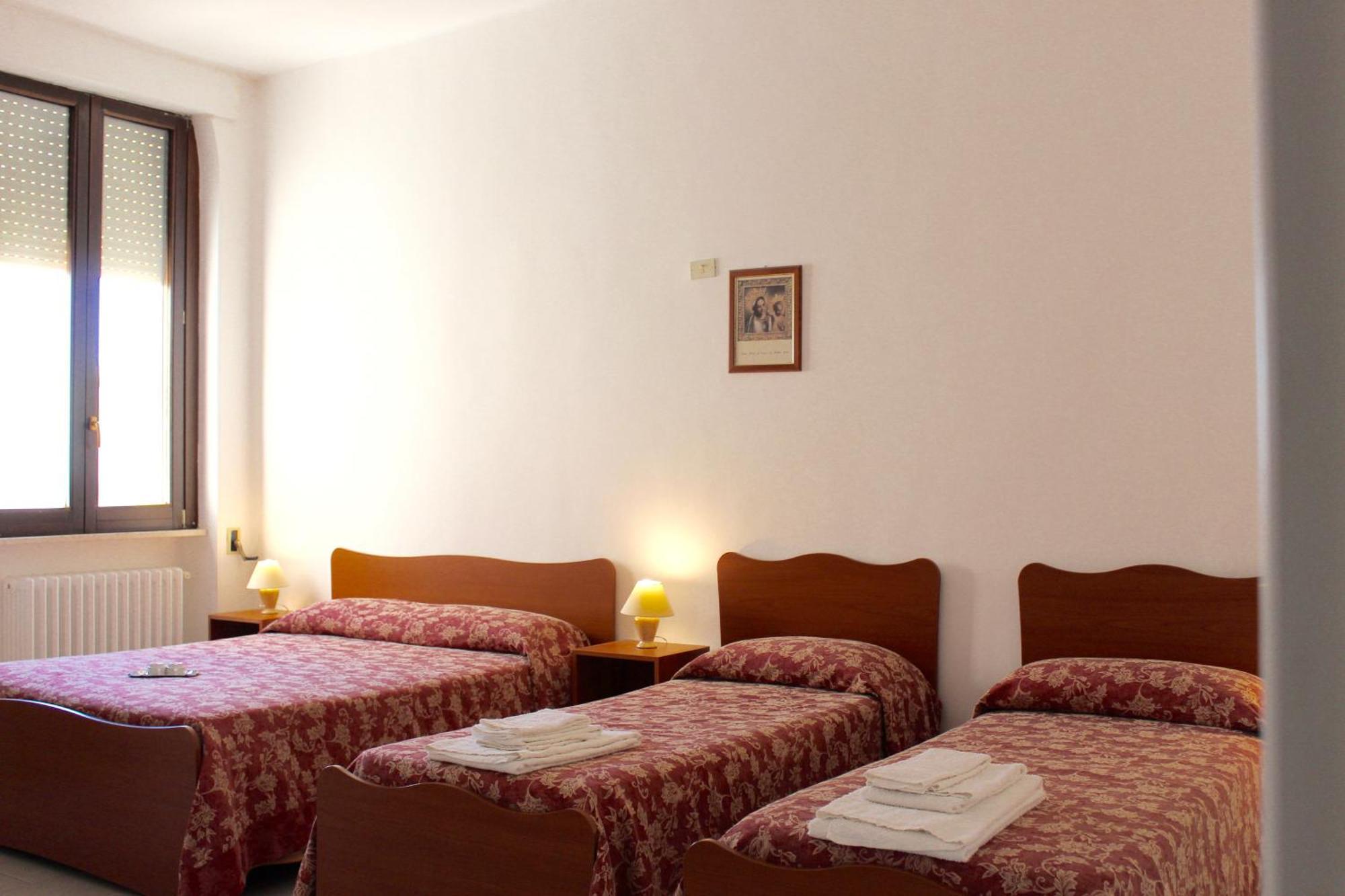 Albergo Del Santuario Santa Maria di Leuca Eksteriør billede