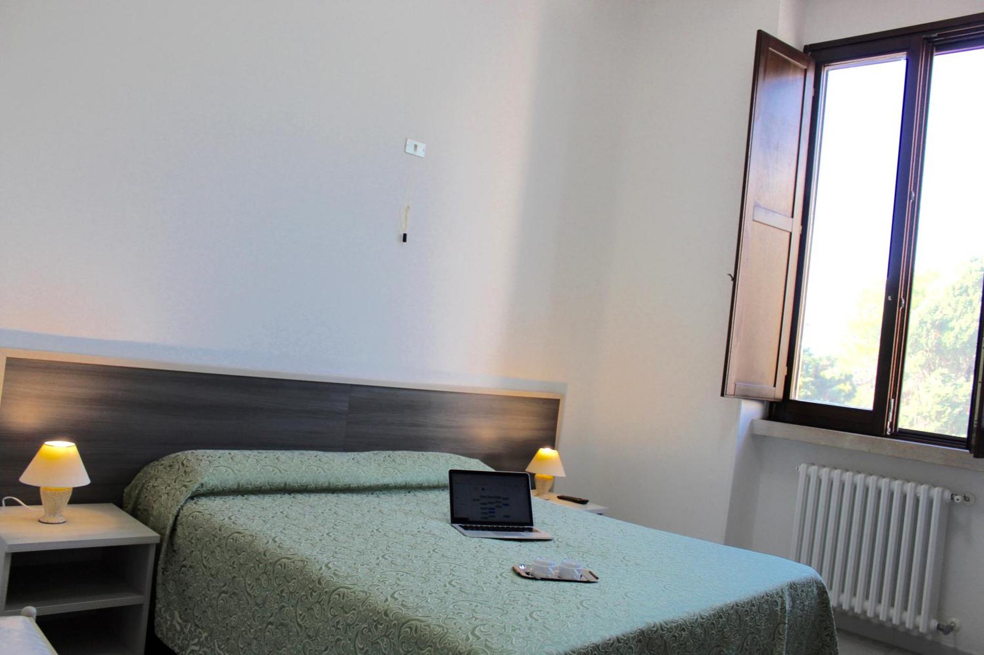 Albergo Del Santuario Santa Maria di Leuca Eksteriør billede