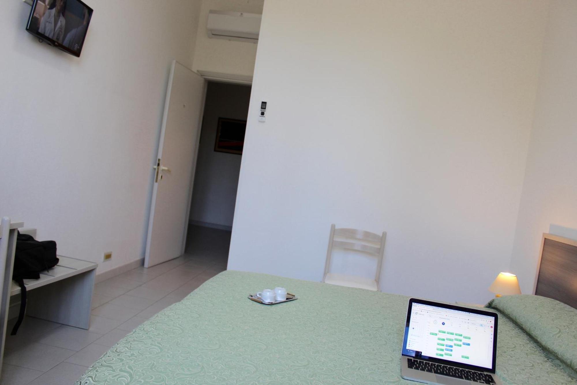 Albergo Del Santuario Santa Maria di Leuca Eksteriør billede