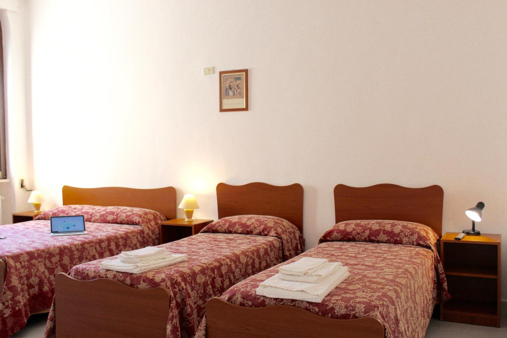 Albergo Del Santuario Santa Maria di Leuca Eksteriør billede