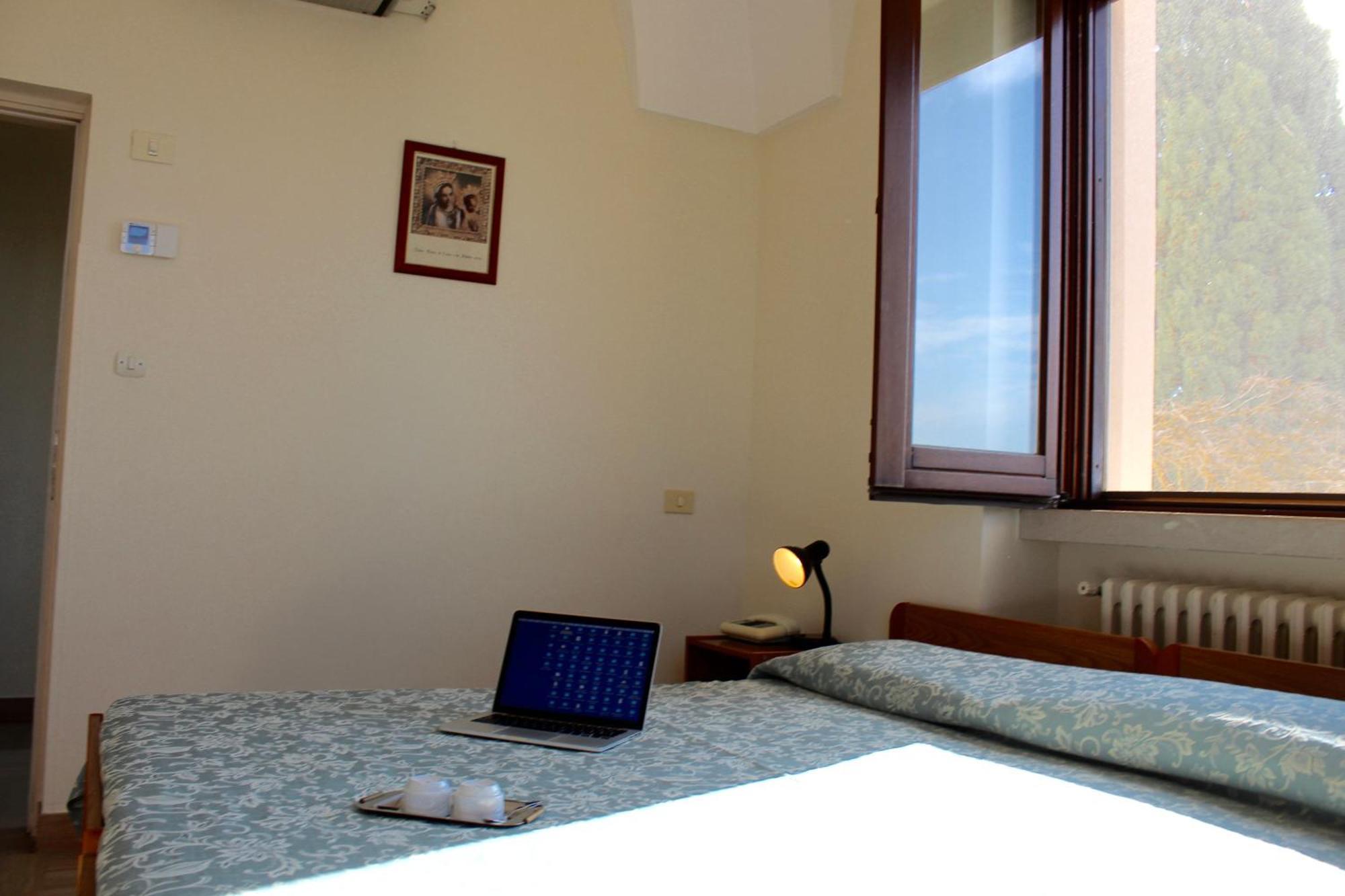 Albergo Del Santuario Santa Maria di Leuca Eksteriør billede